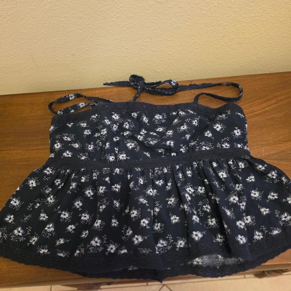 Celebrity Pink Women's Blue Floral Babydoll Top